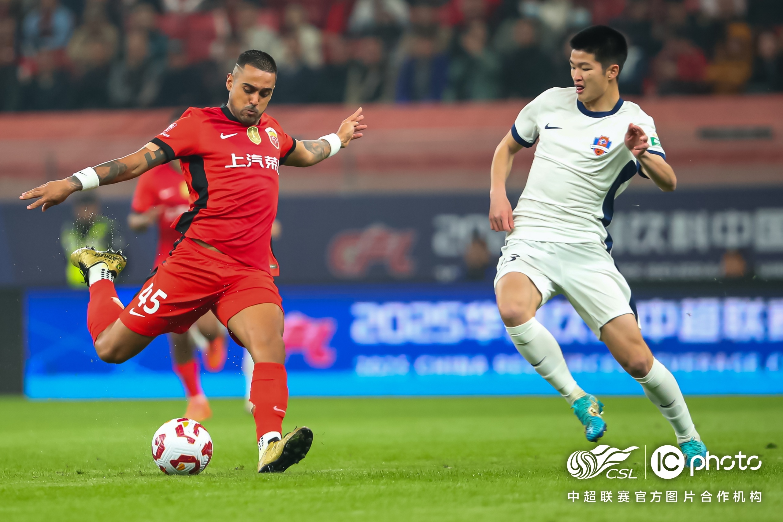 窗口期上海海港战术微调:中超节点到来,悬念犹存,年轻球员得到机会的简单介绍 窗口期上海海港战术微调:中超节点到来,悬念犹存,年轻球员得到机会的简单介绍