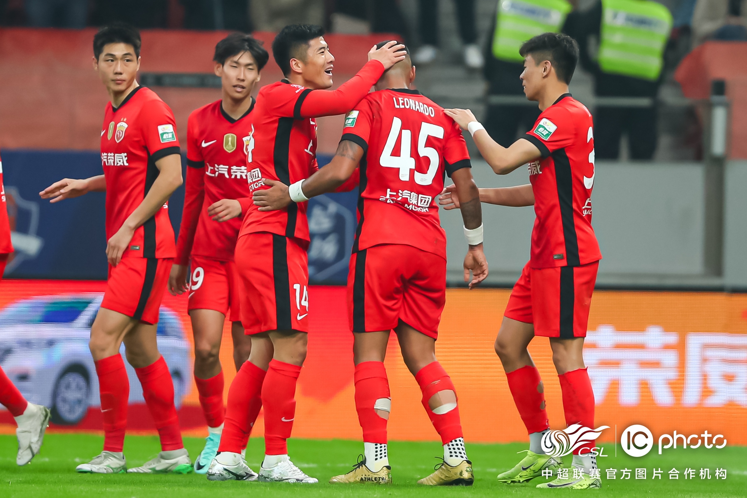 广州队迎足总杯关键赛；转会期内部沟通；目标明确；数据趋势出现新变化的简单介绍